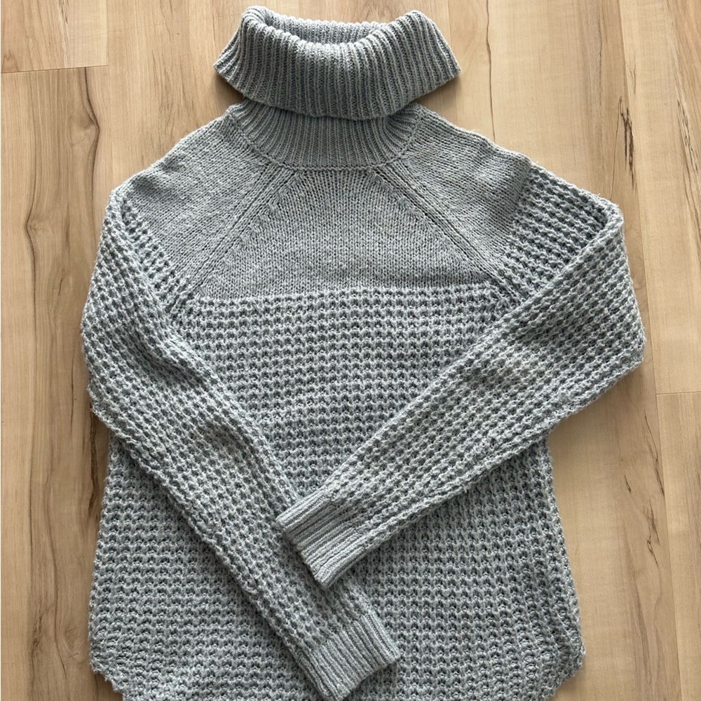 Abercrombie and Fitch Turtleneck